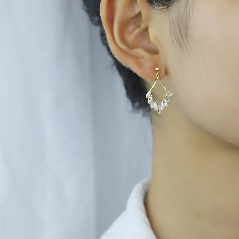 Cercei Argint 925 Gold Cu zirconiu placati cu aur 2.7g