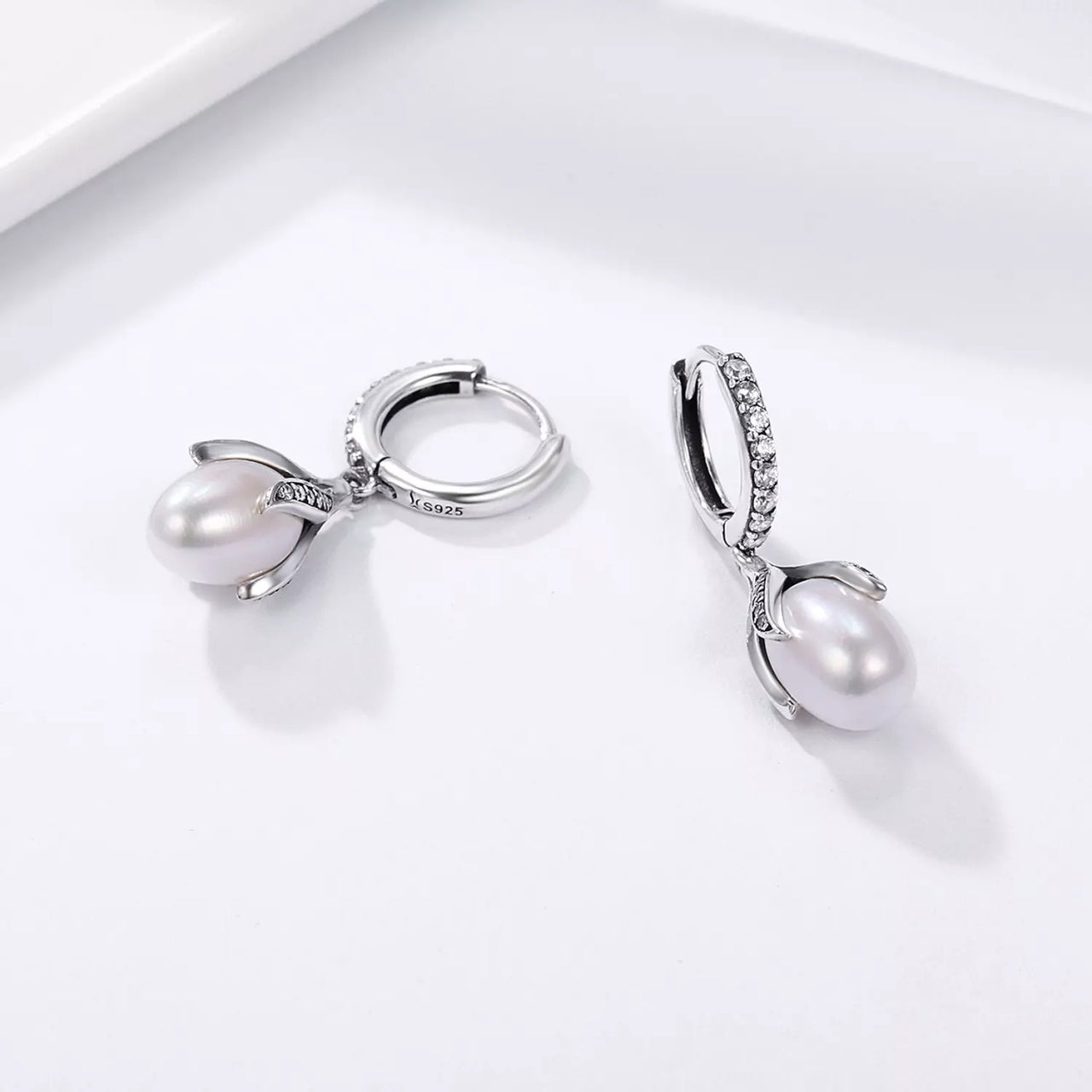 Cercei din argint Dropping Pearls Hoops, Argint 925, Pentru Femei