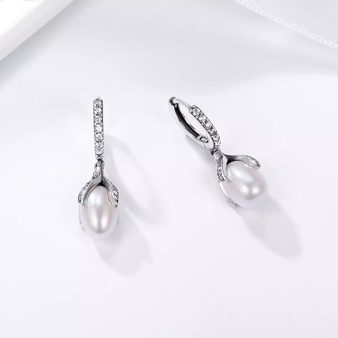 Cercei din argint Dropping Pearls Hoops, Argint 925, Pentru Femei