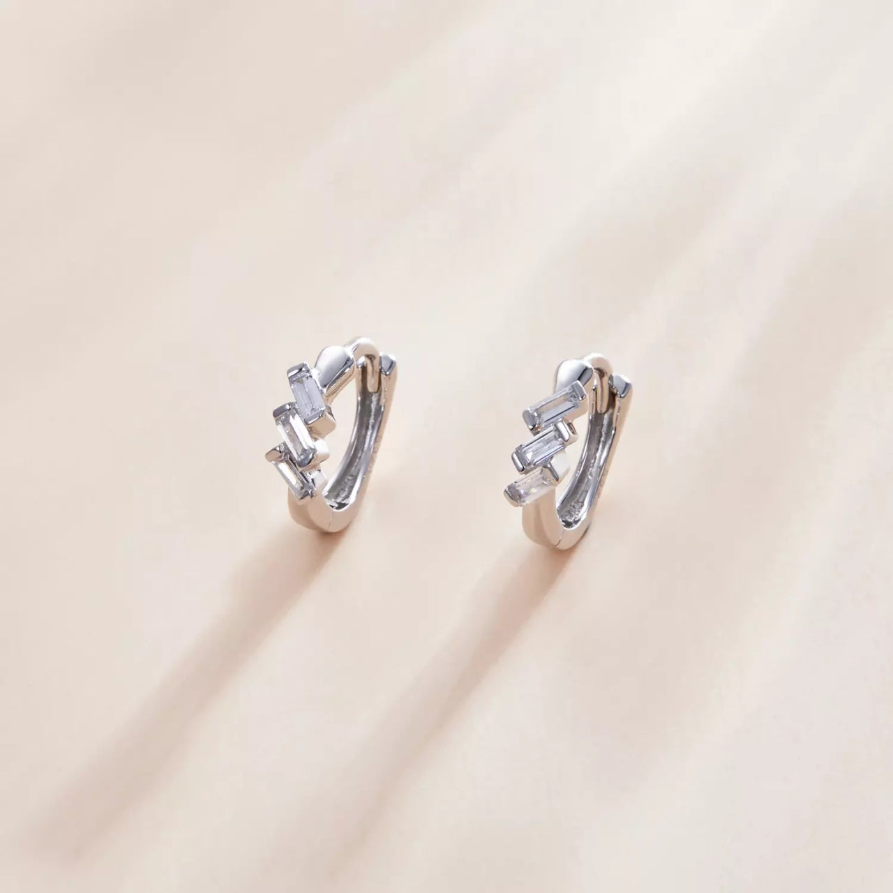 Cercei din argint Geometric Silver Hoops, Argint 925, Pentru Femei