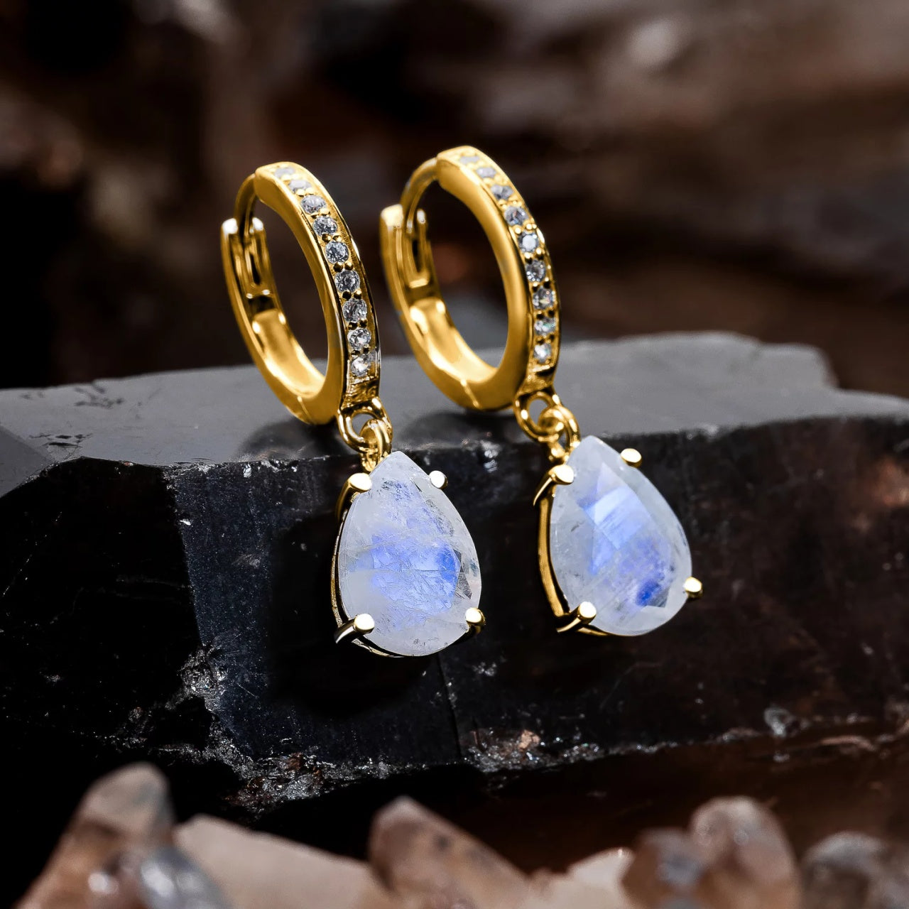 Cercei din argint Golden Elegant Moonstone Drop, Argint 925, Pentru Femei