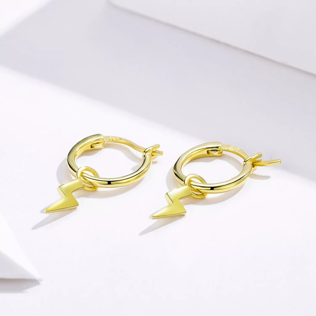 Cercei din argint Golden Lightning Hoops, Argint 925, Pentru Femei 2.17g