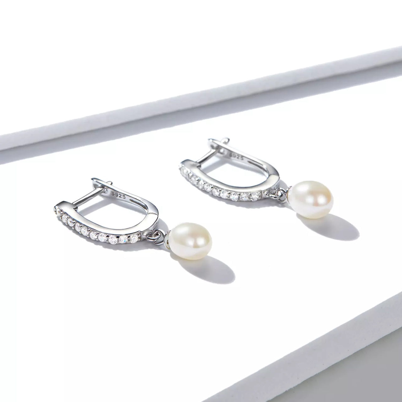 Cercei din argint Pearls & Crystals Hoops, Argint 925, Pentru Femei