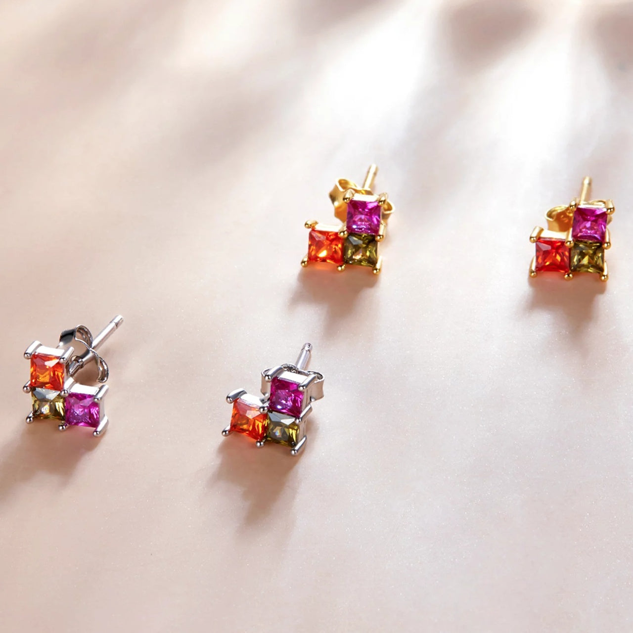 Cercei din argint Silvery Colorful Cubes, Argint 925, Pentru Femei