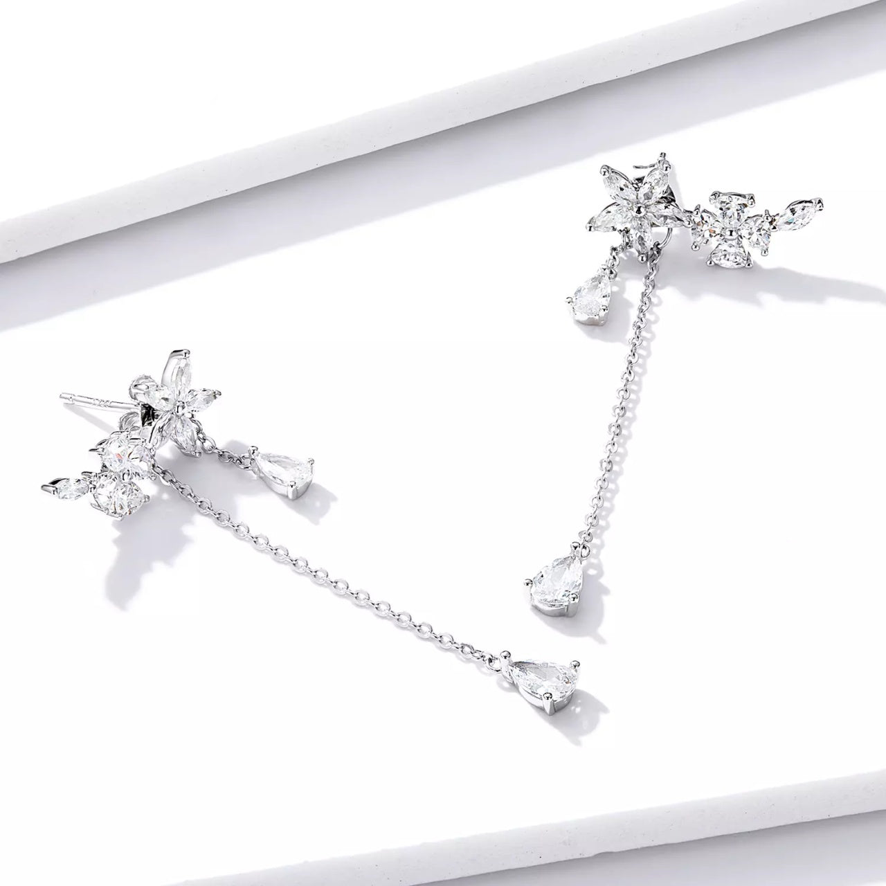 Cercei din argint Sparkling Chain Flowers, Argint 925, Pentru Femei