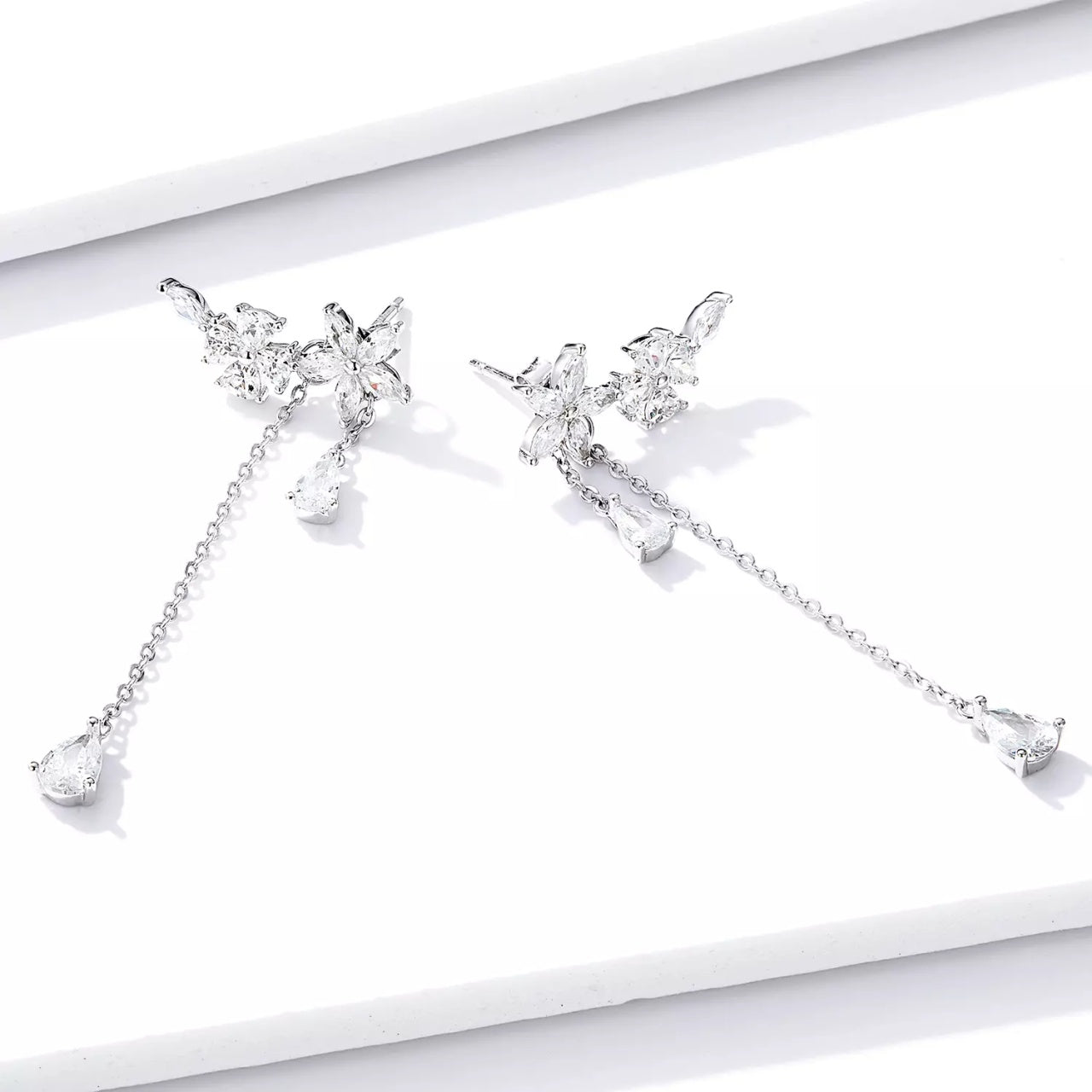 Cercei din argint Sparkling Chain Flowers, Argint 925, Pentru Femei