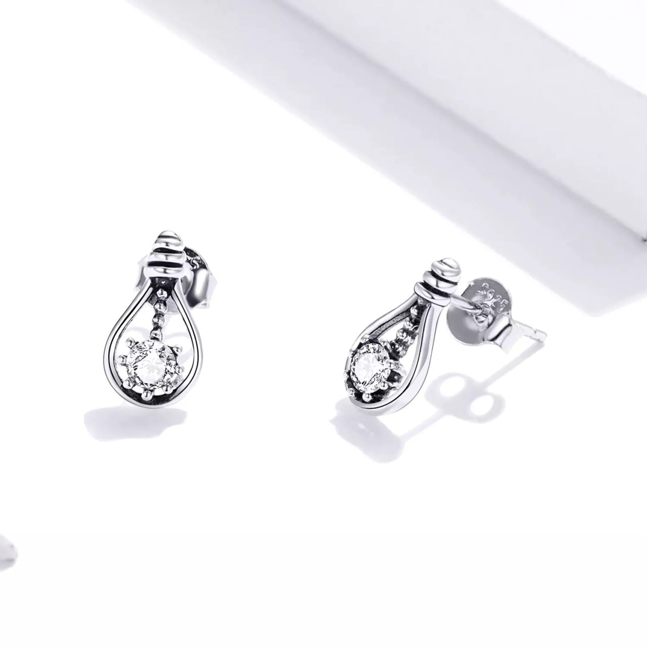 Cercei din argint Tear Drop Crystal, Argint 925, Pentru Femei 1.07g