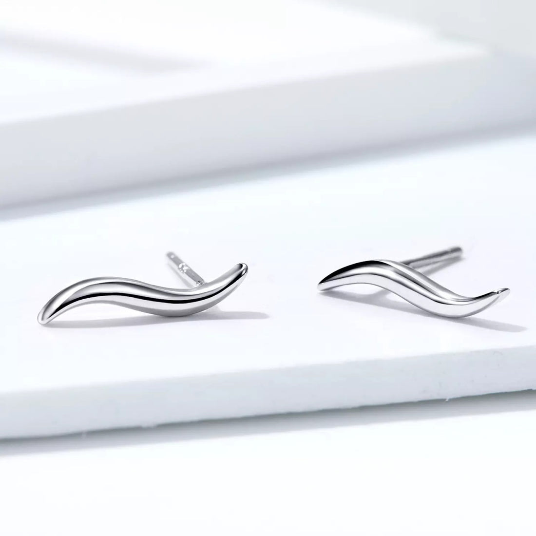 Cercei din argint Wavy Studs, Argint 925, Pentru Femei