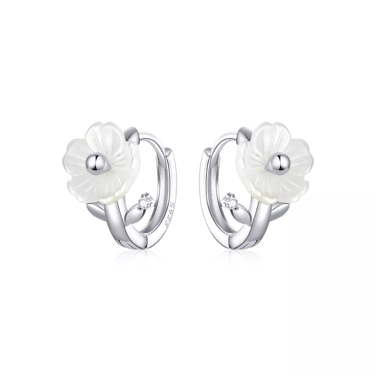 Cercei din argint White Flowers Hoops, Argint 925, Pentru Femei 2.00g
