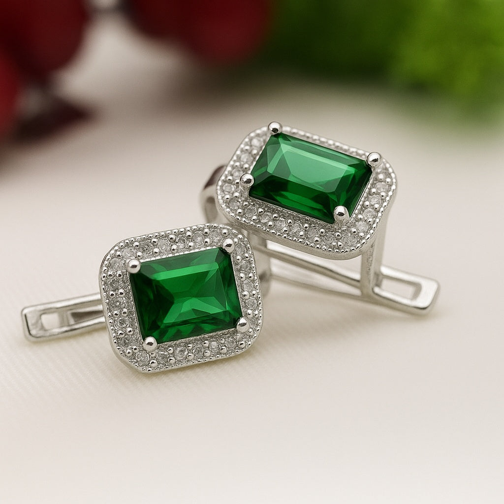 Cercei Eleganti Argintii Cu Piatra Verde Dreptunghiulara Din Argint 925 4.14g
