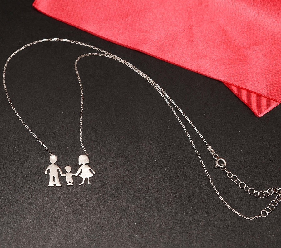 Colier Argint 925 Happy Family 3, Baiat Persoane Mama , Tata si Baietelul 2.6g