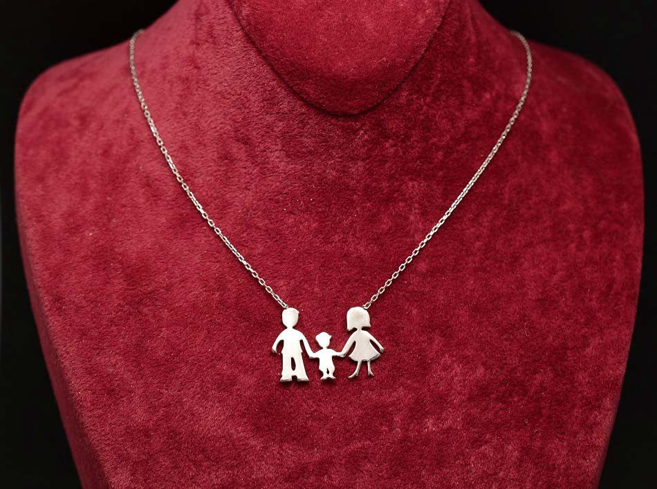 Colier Argint 925 Happy Family 3, Baiat Persoane Mama , Tata si Baietelul 2.6g