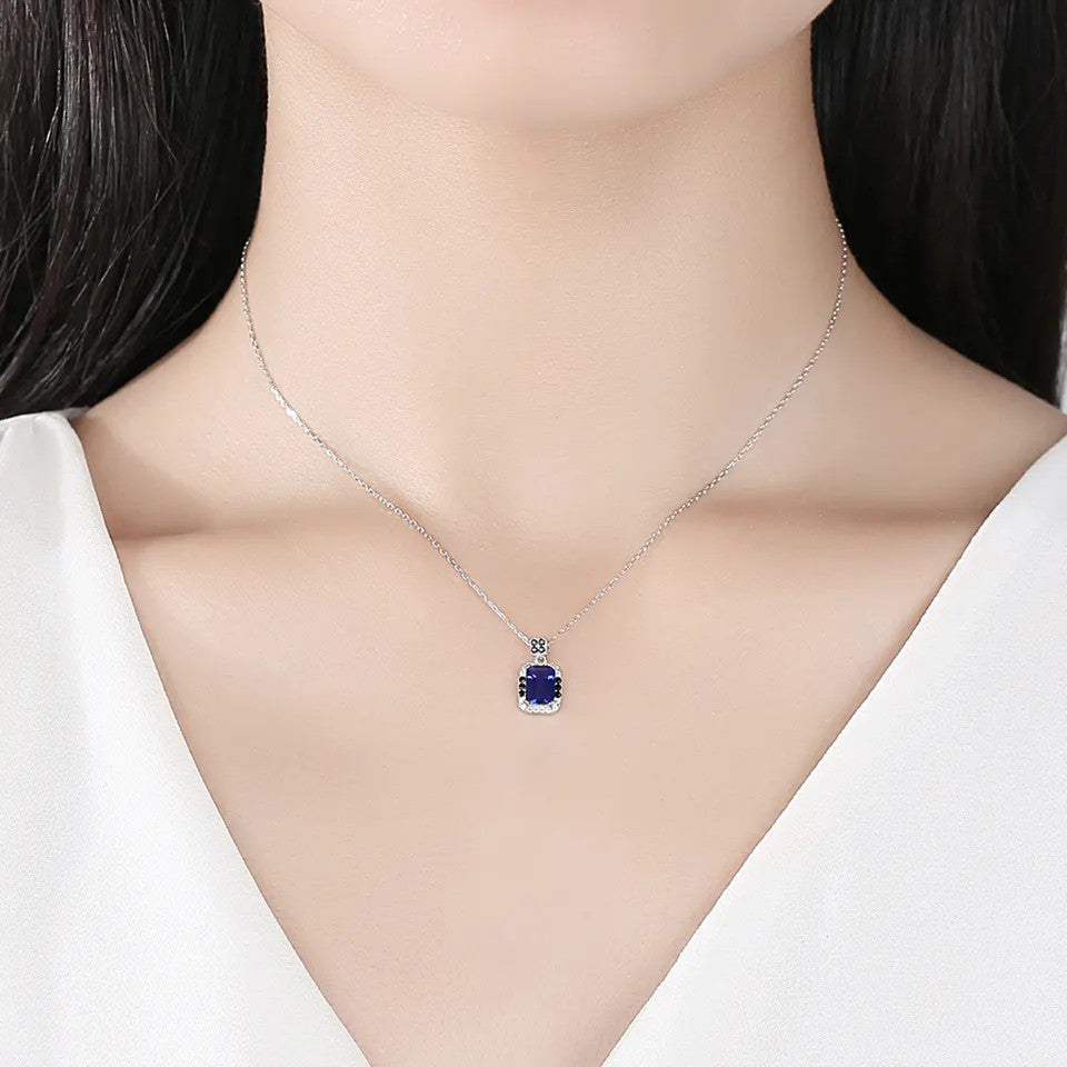 Colier din Argint 925 cu pandantiv Blue Sapphire 2g