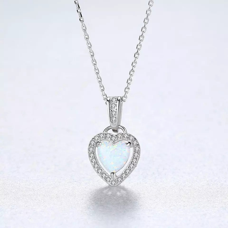 Colier din Argint 925 Inima cu Piatra Opal 2.11g
