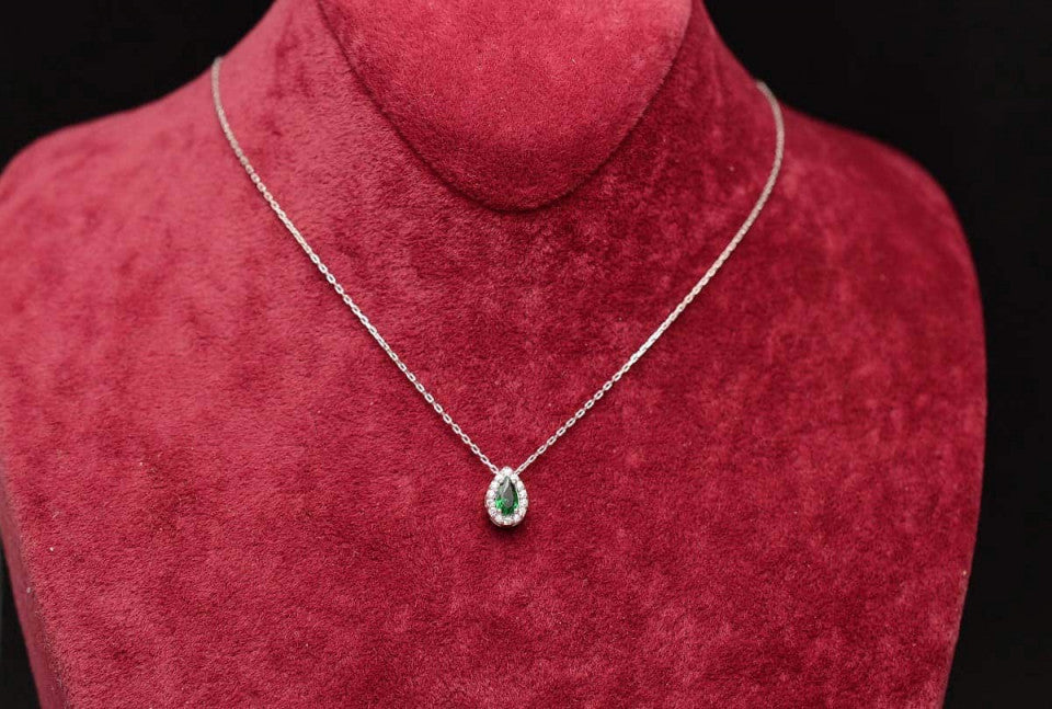 Colier din Argint 925 Lacrima cu piatra Verde 1.3g