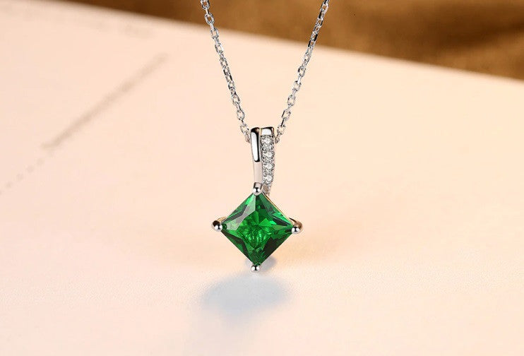 Colier Din Argint 925 Piatra Verde Smarald Zirconiu Cubic 2.24g