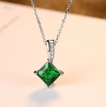 Colier Din Argint 925 Piatra Verde Smarald Zirconiu Cubic 2.24g