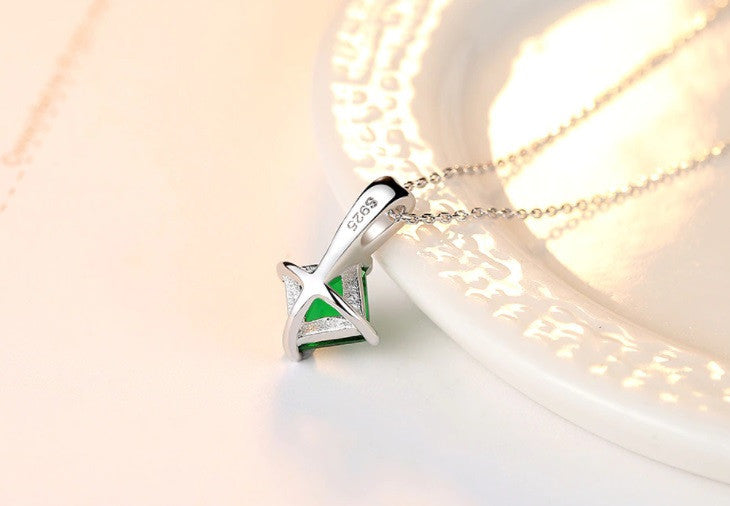 Colier Din Argint 925 Piatra Verde Smarald Zirconiu Cubic 2.24g