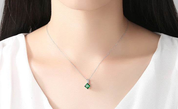Colier Din Argint 925 Piatra Verde Smarald Zirconiu Cubic 2.24g