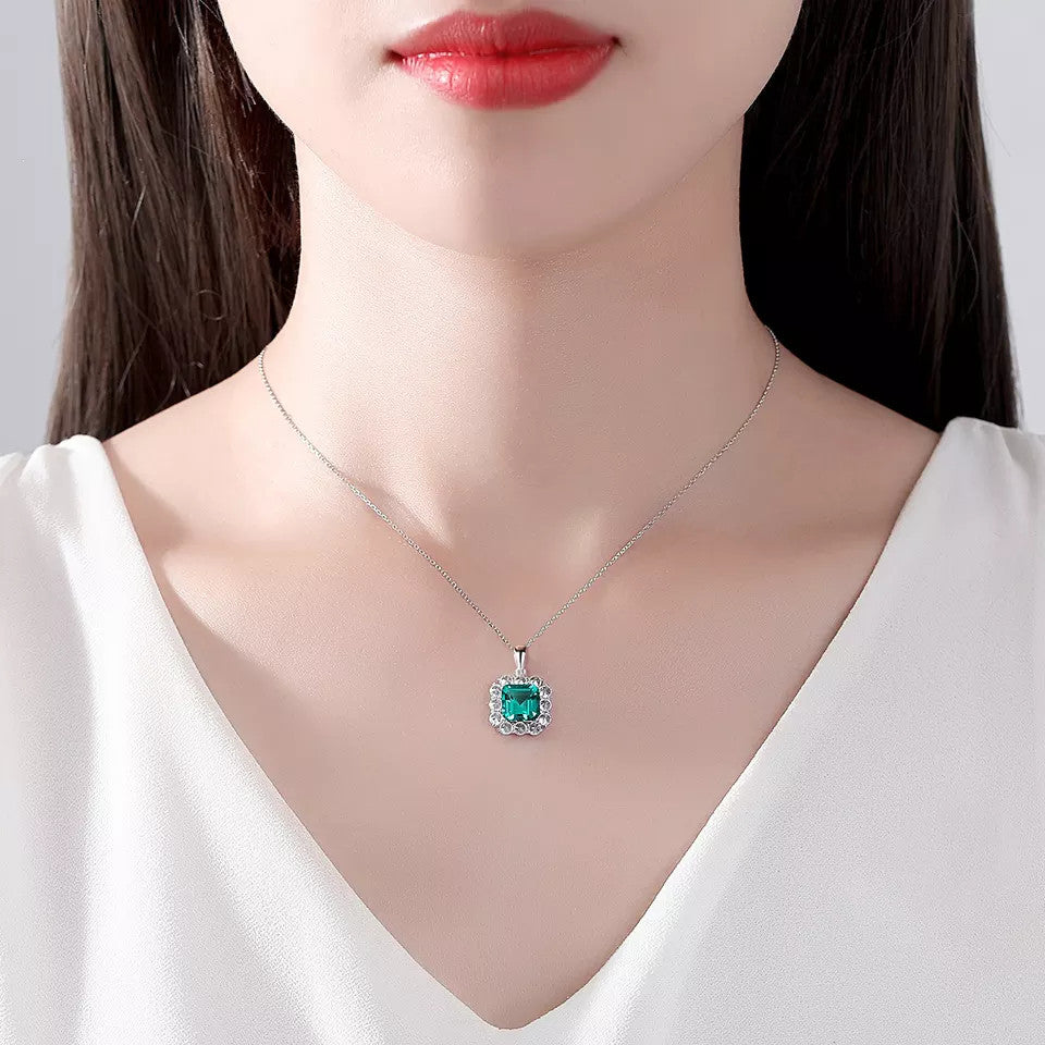 Colier Din Argint 925 Piatra Verde Smarald Zirconiu Patrat 3.9g