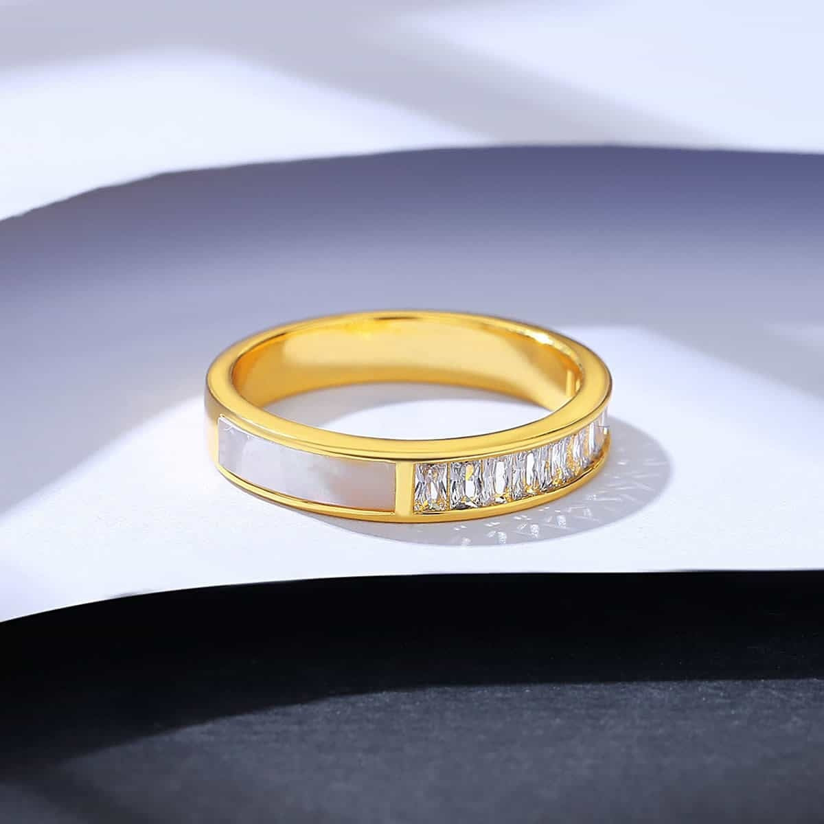 Inel Argint 925 Aurit, Cu Insertie Sidef(perla) Si Cristale Zirconiu, Model Elegant Si Modern, Ideal Pentru Ocazii Speciale