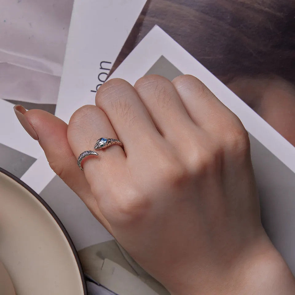 Inel Argint 925 Reglabil Snake Model SARPE cu piatra Albastra 1.6g