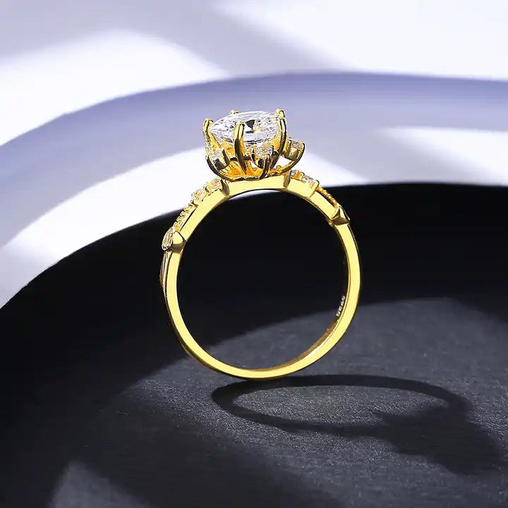 Inel din Argint 925 de Logodna Elegant Gold pIatra Centrala 1.9g