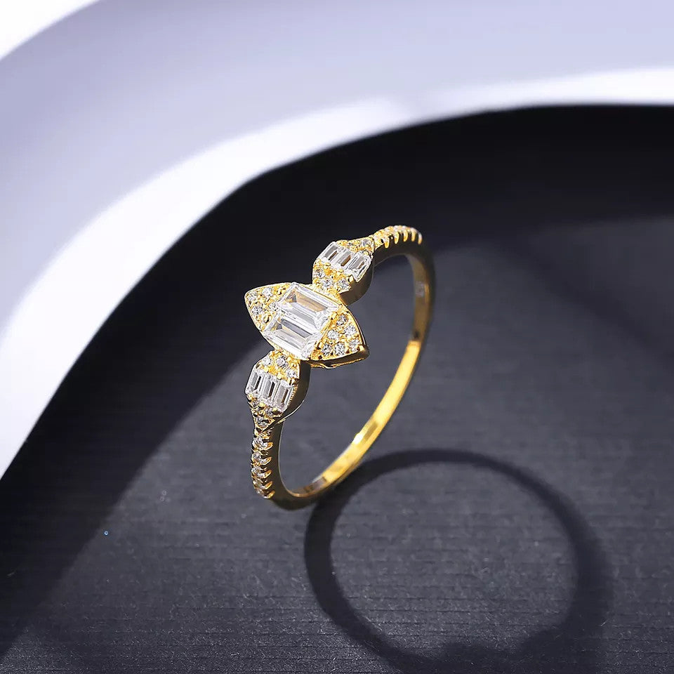 Inel din Argint 925 Placat Aur Cubic Gold 1.2g