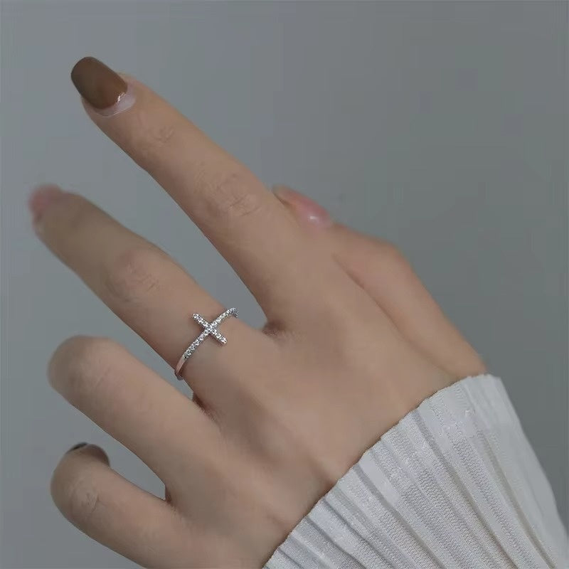 Inel Elegant din Argint 925, Cruce Strălucitoare cu Piatre Cubic Zirconia
