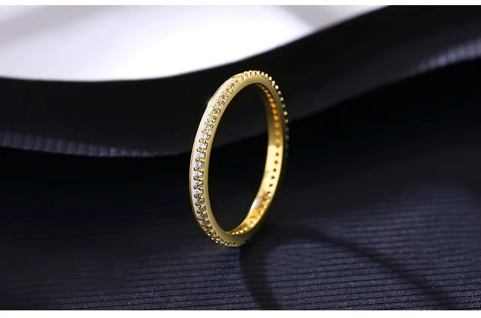 Inel Finuț din Argint 925 Placat cu Aur – Model Eternity cu Zirconiu