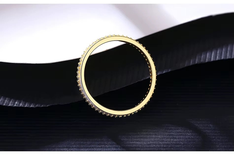 Inel Finuț din Argint 925 Placat cu Aur – Model Eternity cu Zirconiu