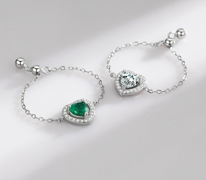 Inel Reglabil cu Cristal în Formă de Inimă – Eleganță și Strălucire