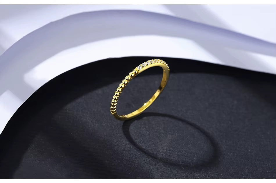 Inel Subtire Din Argint 925 Placat Aur 14K, Model Fin Cu Pietre Zirconiu, Verigheta Delicata Pentru Femei 0.8g