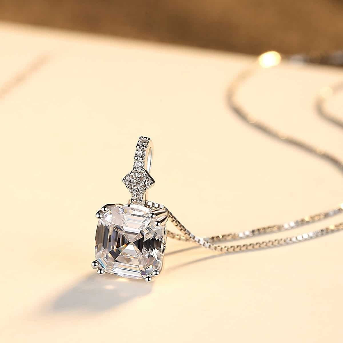 Lantisor Argint 925 Cu Pandantiv Zirconia Patrat 5A, Colier Elegant Femei Cu Cristal Stralucitor