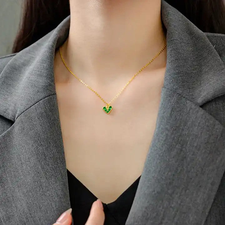 Lantisor Din Argint 925 Piatra Verde Model Inima Romantica - Placat Aur Pentru Femei si Fete 1.68g