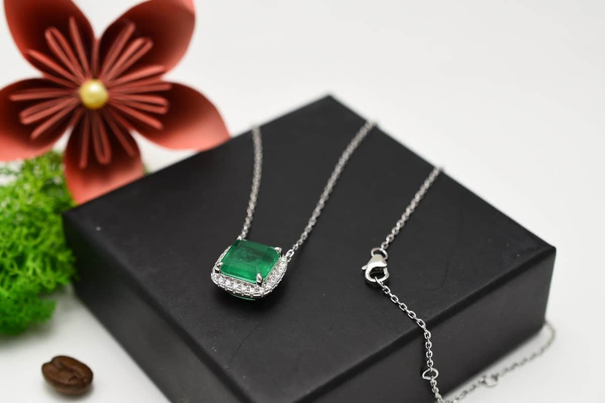 Lantisor Din Argint 925 Smarald Verde Patrat 4.8g