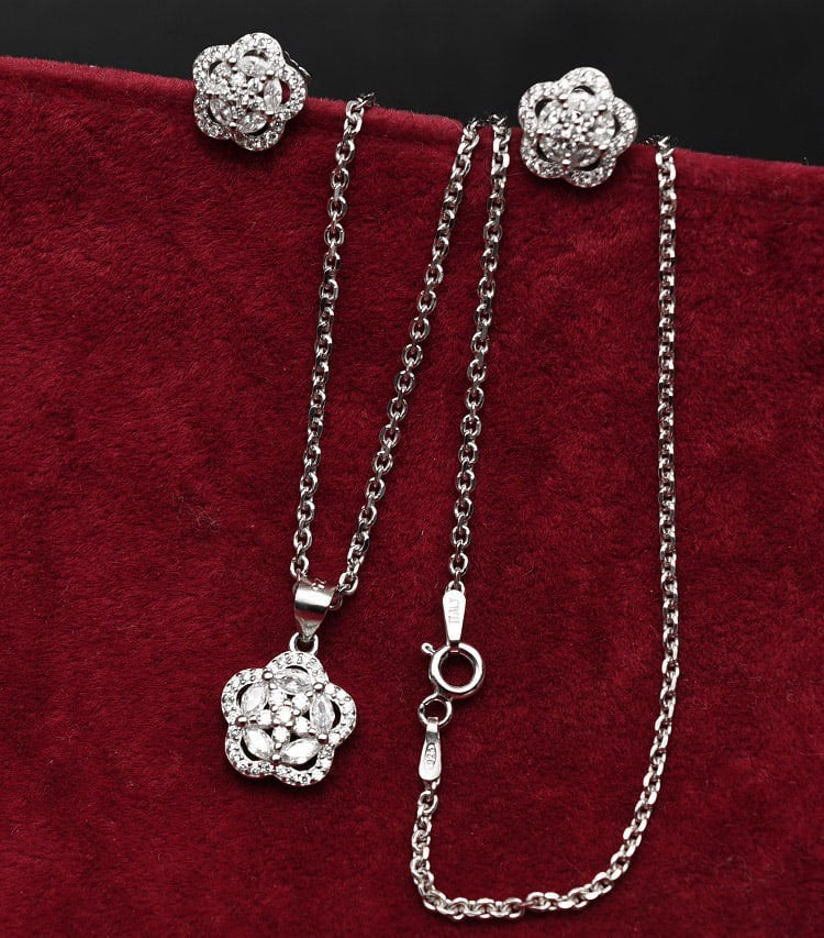 Set Argint 925 Cercei, Pandantiv, Lantisor Elegant 6.5g