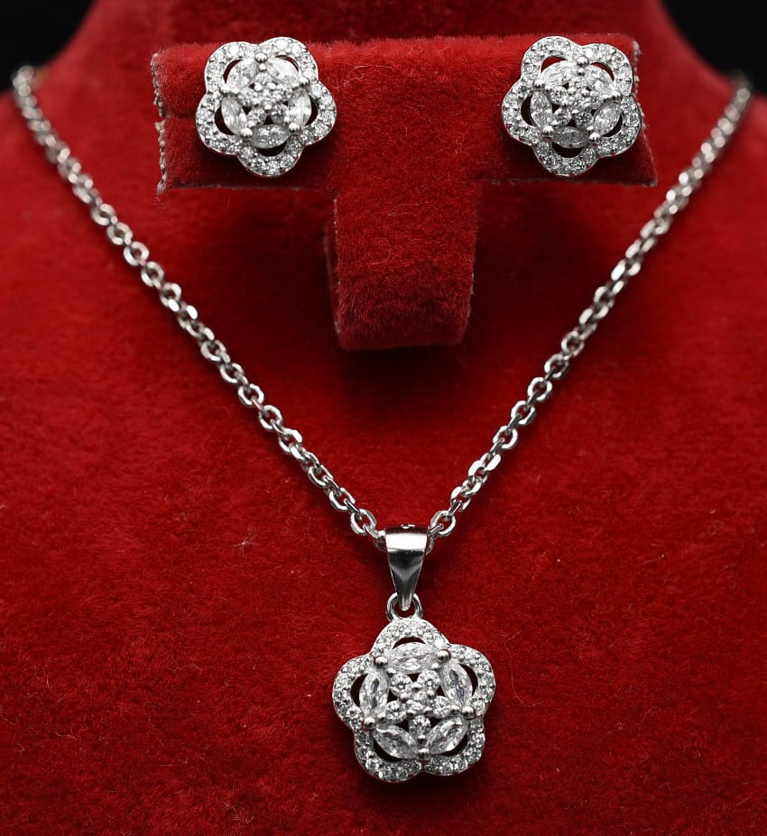 Set Argint 925 Cercei, Pandantiv, Lantisor Elegant 6.5g