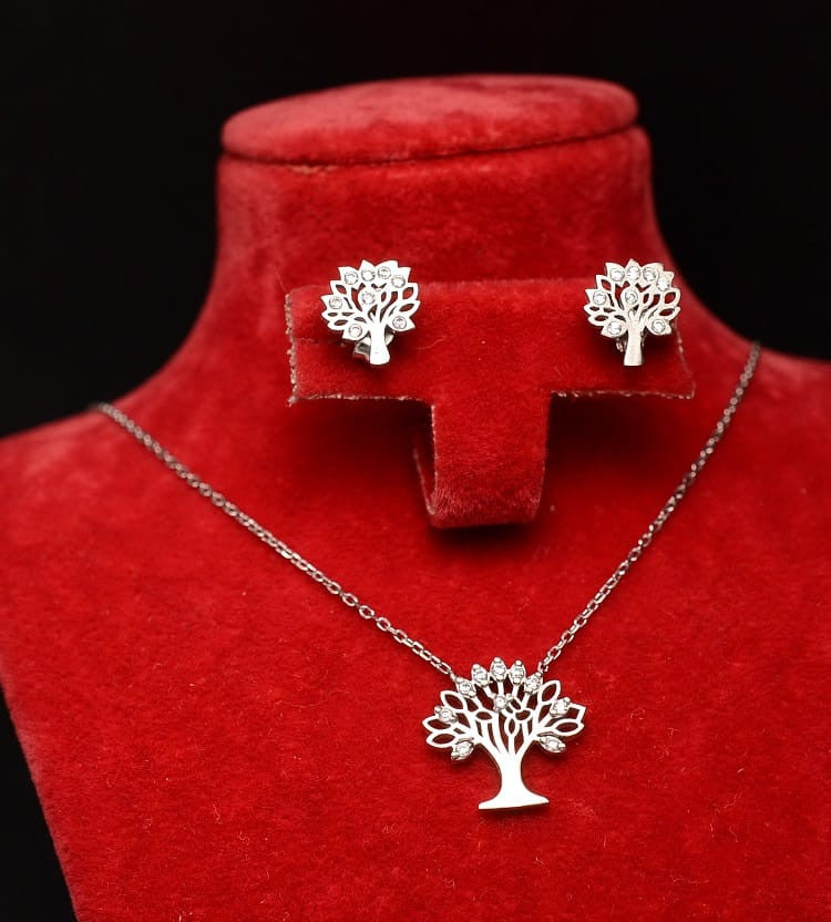 Set Argint 925 Lantisor, Cercei si Pandantiv POMUL VIETII 3.7g