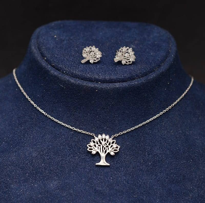 Set Argint 925 Lantisor, Cercei si Pandantiv POMUL VIETII 3.7g
