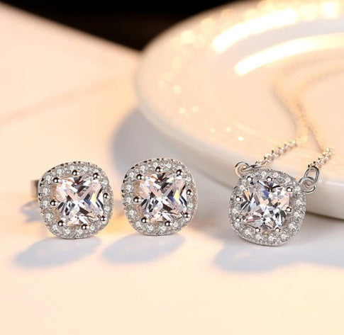 Set cercei si colier din argint S925 zirconiu cubic de lux 4.6g