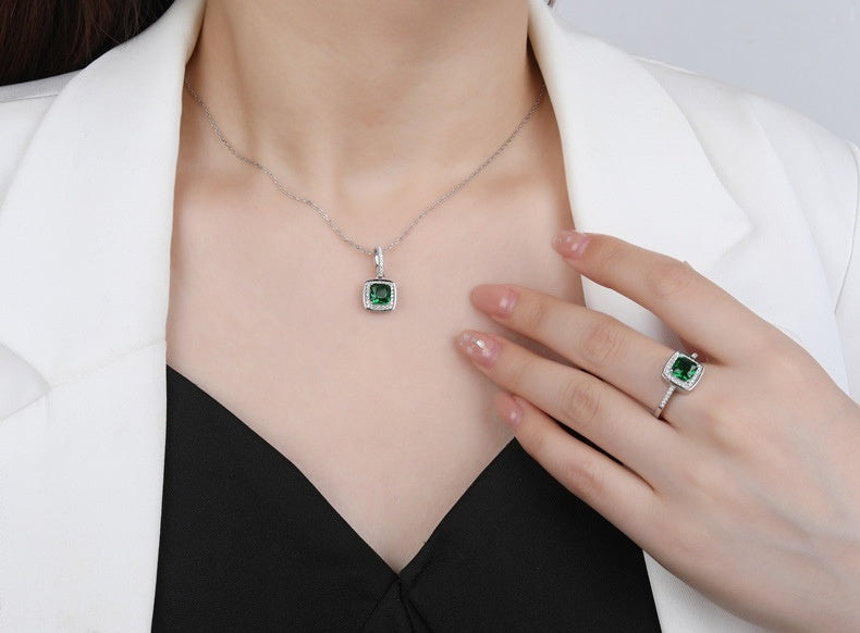 Set complet bijuterii argint 925, colier, cercei si inel, cu piatra smarald verde si zirconiu cubic, eleganta si rafinament Model