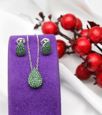 Set Din Argint 925 Cercei si Pandantiv Model Lacrima Verde 3.3g