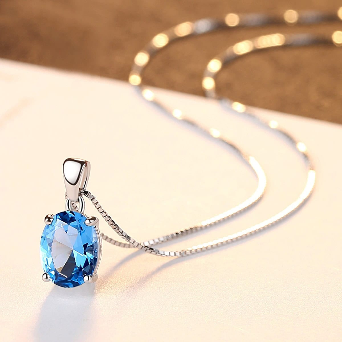 Un Strop de Culoare: Colier din Argint 925 cu Piatra Blue Topaz pentru Femei